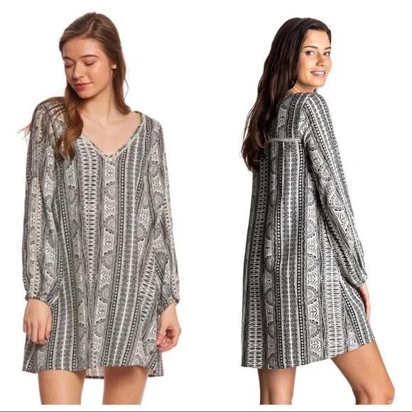 Roxy April Morning Long Sleeve V Neck Boho Pullover Mini Dress Size Medium NWT - Picture 1 of 16